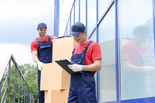 Moving van service for homes and flats in Colliers Wood