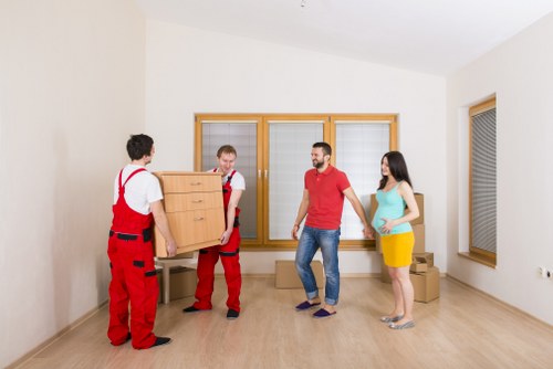 Flexible man with van in Collierswood for small home removals