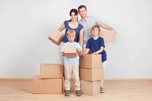 Local packing and unpacking services in Collierswood for households and businesses