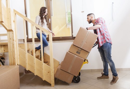 Flexible man and van transport in Collierswood for business deliveries